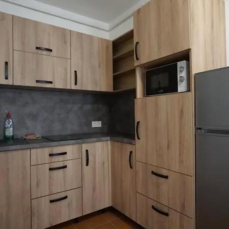 Yellow Sun Apartment